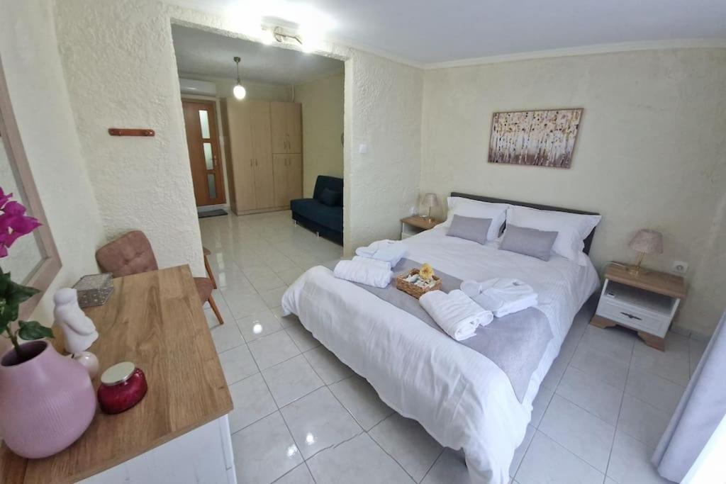 Argo Downtown Apartment Kálymnos Buitenkant foto
